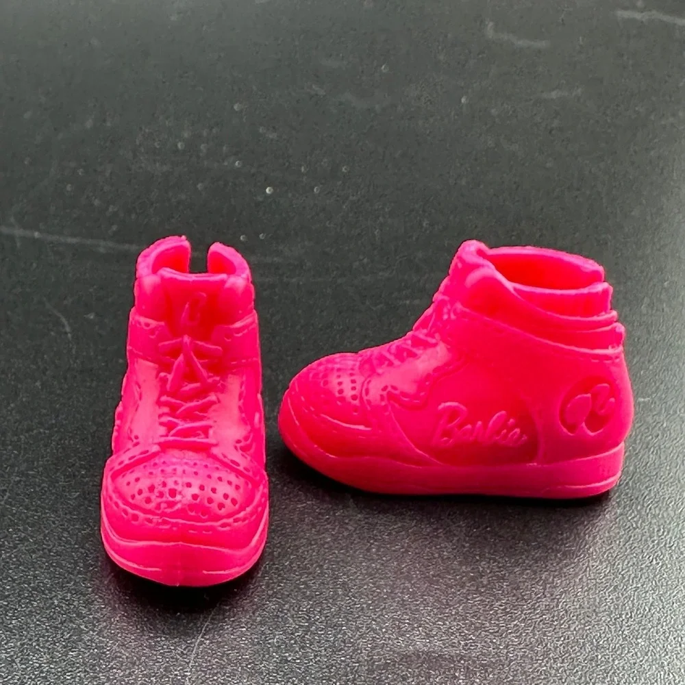 Barbie High Top Sneakers Doll Accessories Pink Good Molded‎ Logo High Tops